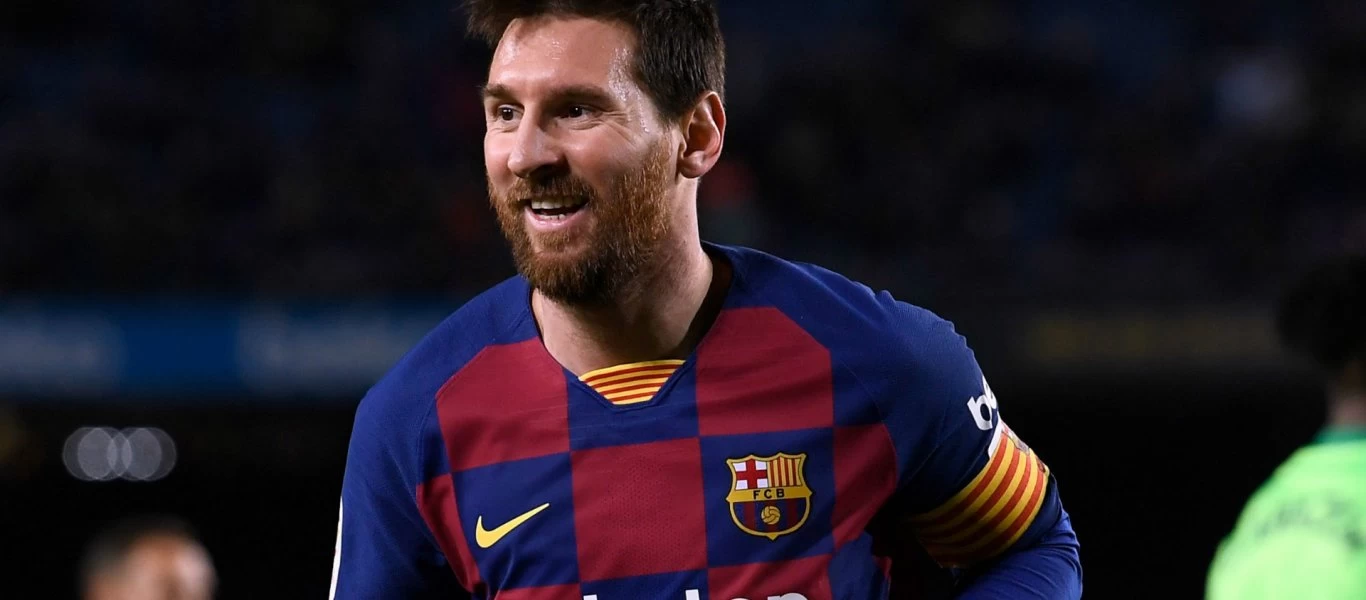 Λ. Μέσι: Δεν σταματάει να μαγεύει ο Αργεντινός - Εντυπωσιακό ανάποδο ψαλίδι σε... ποδοβόλεϊ (βίντεο)